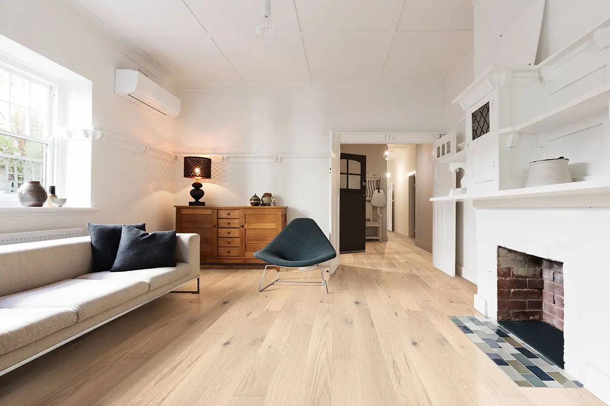 Woodhills® Bali Buff™ Oak Wood